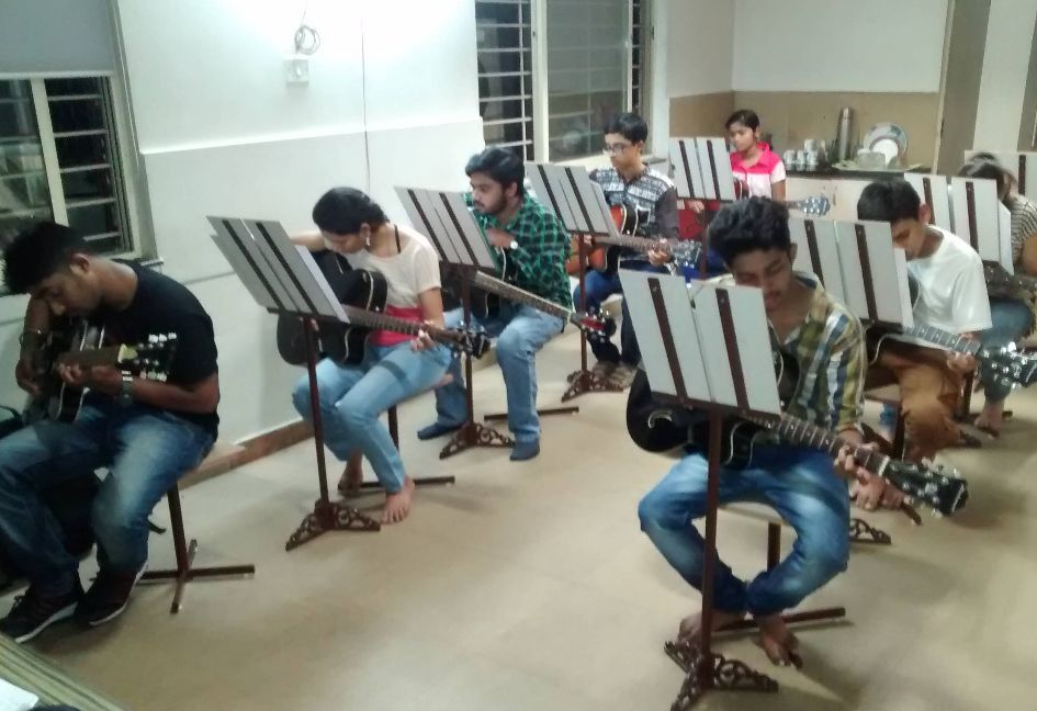 Unison Academy of Guitar image 2